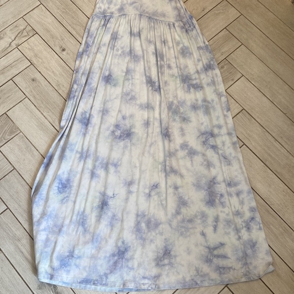 Size Medium Z Supply tie dye maxi dress - Picture 3 of 3